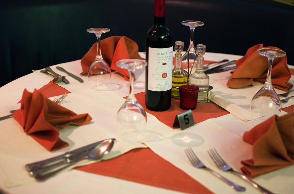 Slina Hotel Brussels Sint-Jans-Molenbeek Εξωτερικό φωτογραφία